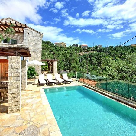 Villa Yaisemi By Posarellivillas Kavalleraina Exterior foto