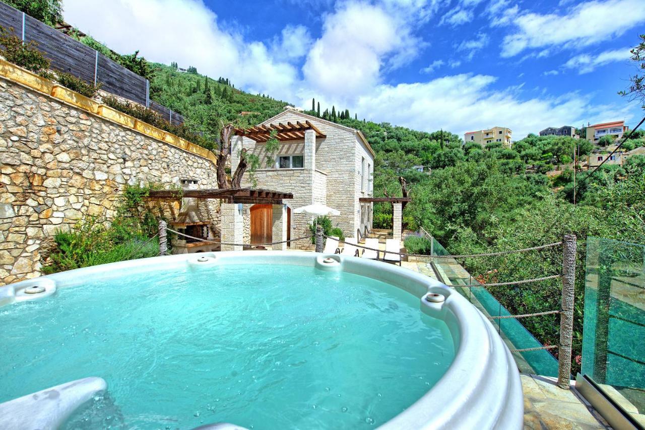 Villa Yaisemi By Posarellivillas Kavalleraina Exterior foto